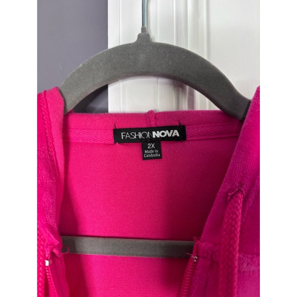 Fashion Nova Hot Pink Velour Zip Up Hoodie Plus Size 2X - Picture 3 of 5